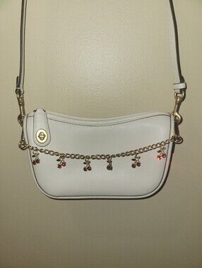 Coach Swinger Bag